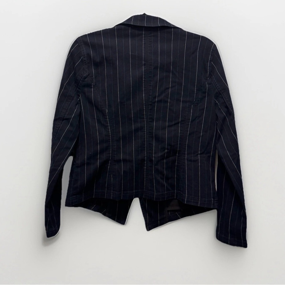 Liverpool Pinstripe Women's Cropped Blazer - Picture 2 of 4